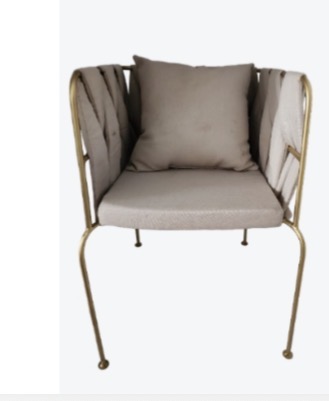 Sillón lounge dorado con cojín